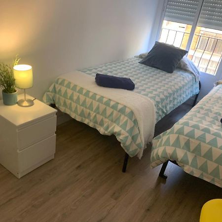 3Centro Malaga Especial Grupos Parking Gratis Apartment Bagian luar foto